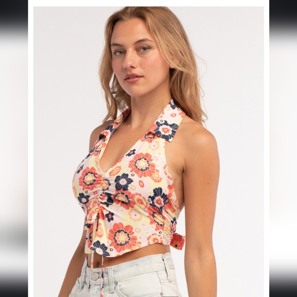 Tillys RSQ Collared Cinch Front Halter Top. - Picture 2 of 8